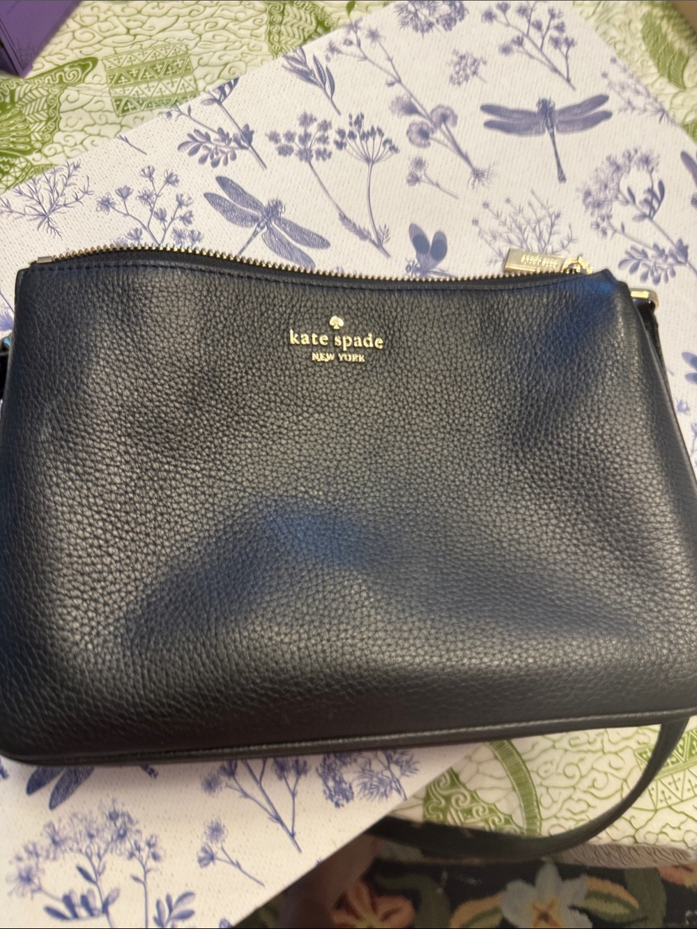kate spade black pebbled leather messenger crossbody with gold logo